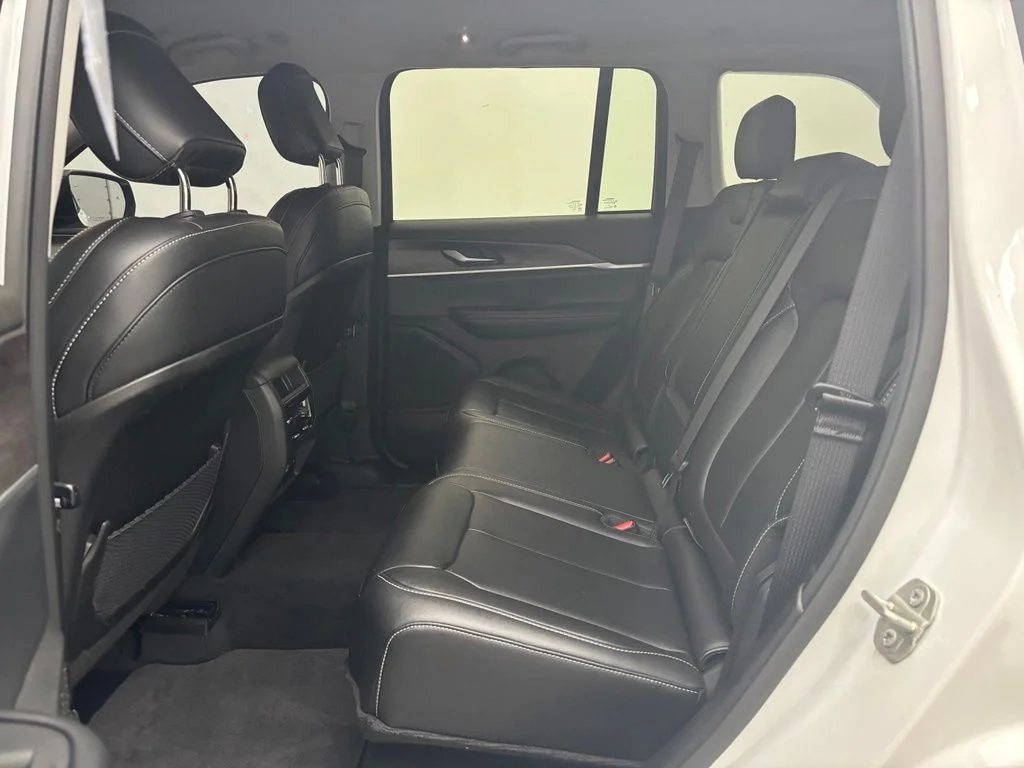 Used 2024 White Jeep Limited image 35