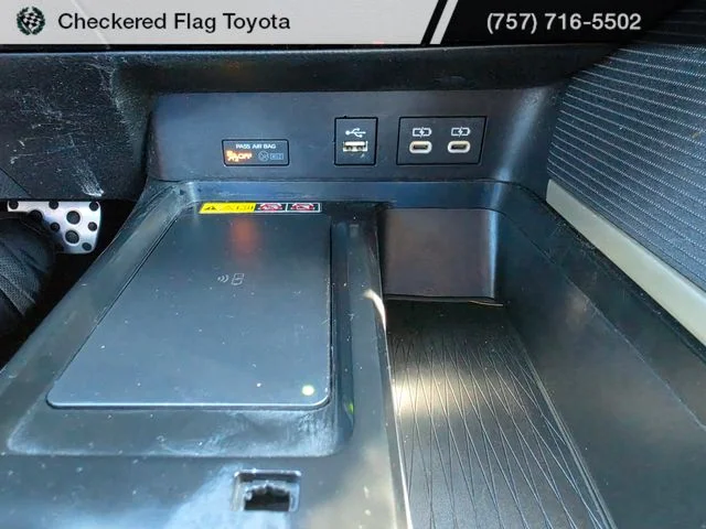 Used 2026 Ice Cap Toyota SE image 16