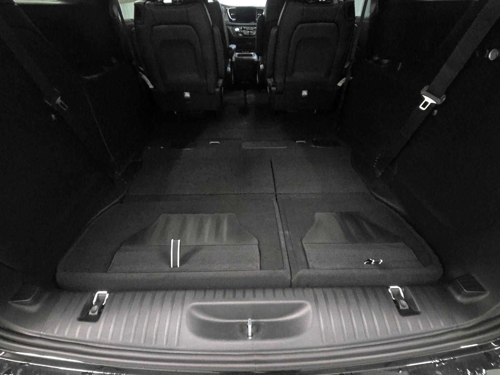 2026 Chrysler Pacifica Select - Photo 43