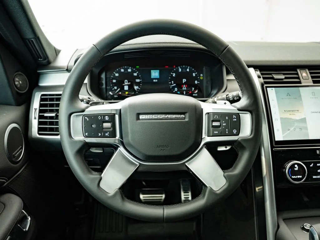 New 2026 Carpathian Gray Premium Metallic Land Rover Gemini Edition image 40