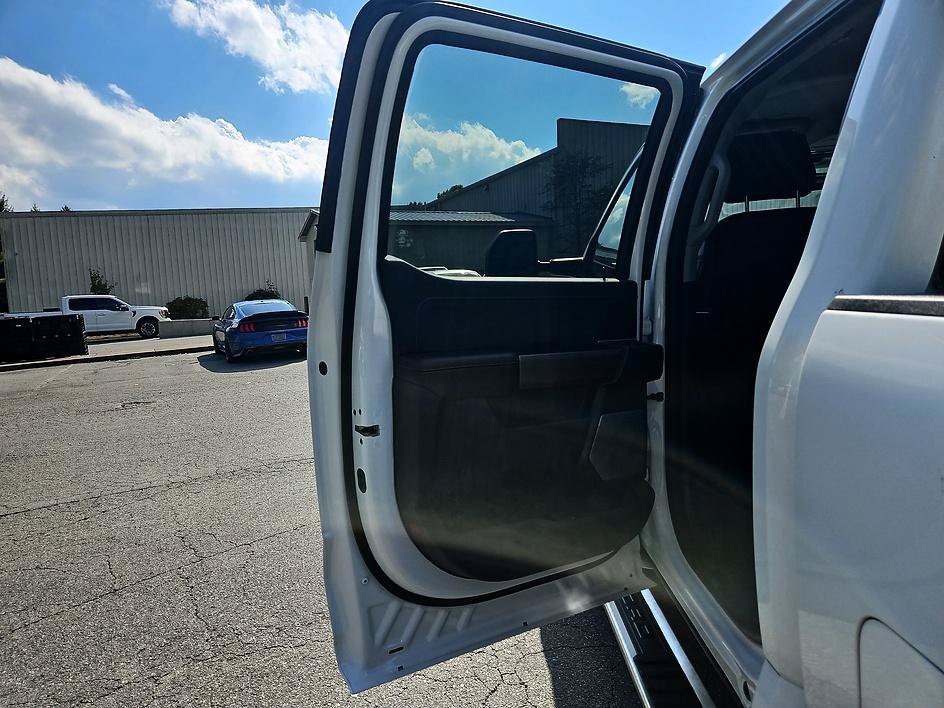 Used 2026 Oxford White Ford LARIAT image 11