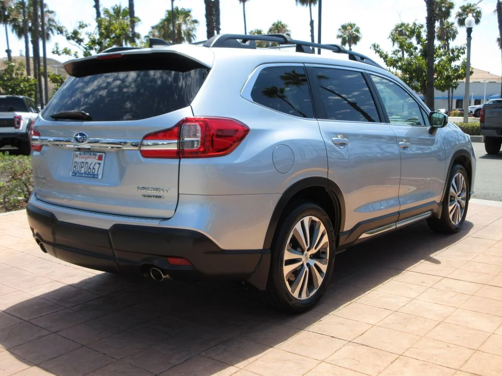 Certified Used 2021 Ice Silver Metallic Subaru Limited image 4