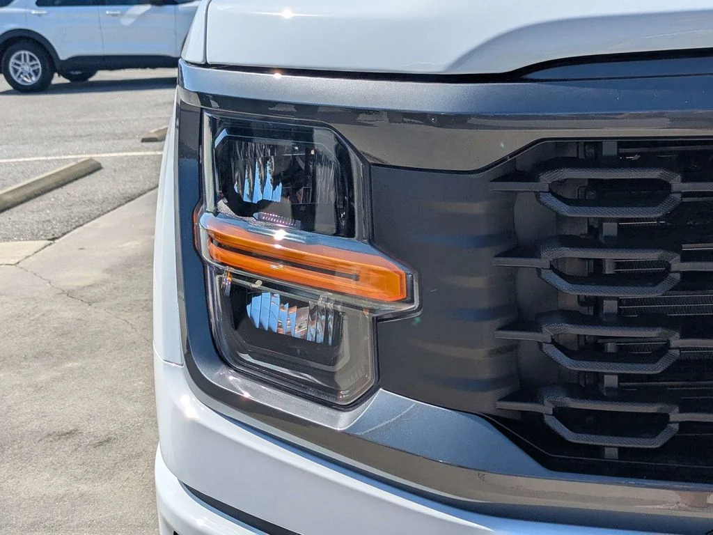 New 2026 Oxford White Ford STX image 10