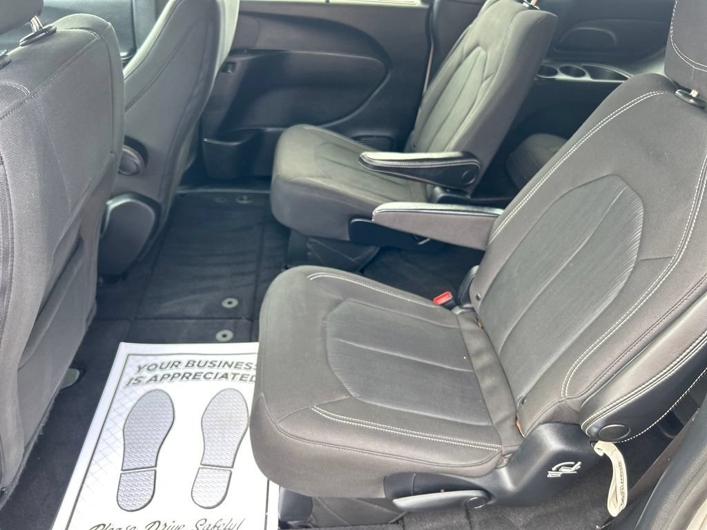 2020 Chrysler Pacifica Touring - Photo 13