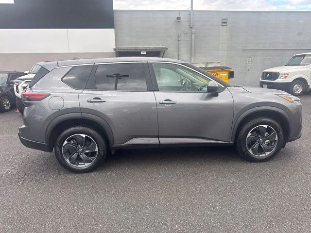 Used 2024 Gray Nissan SV image 6