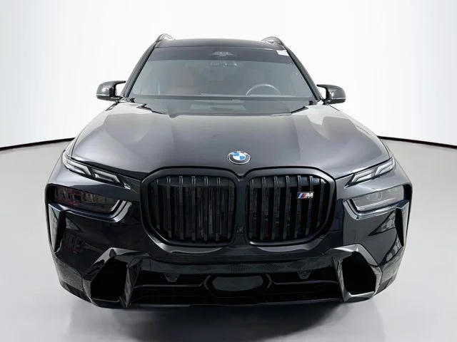 Used 2024 Black BMW M60i image 2