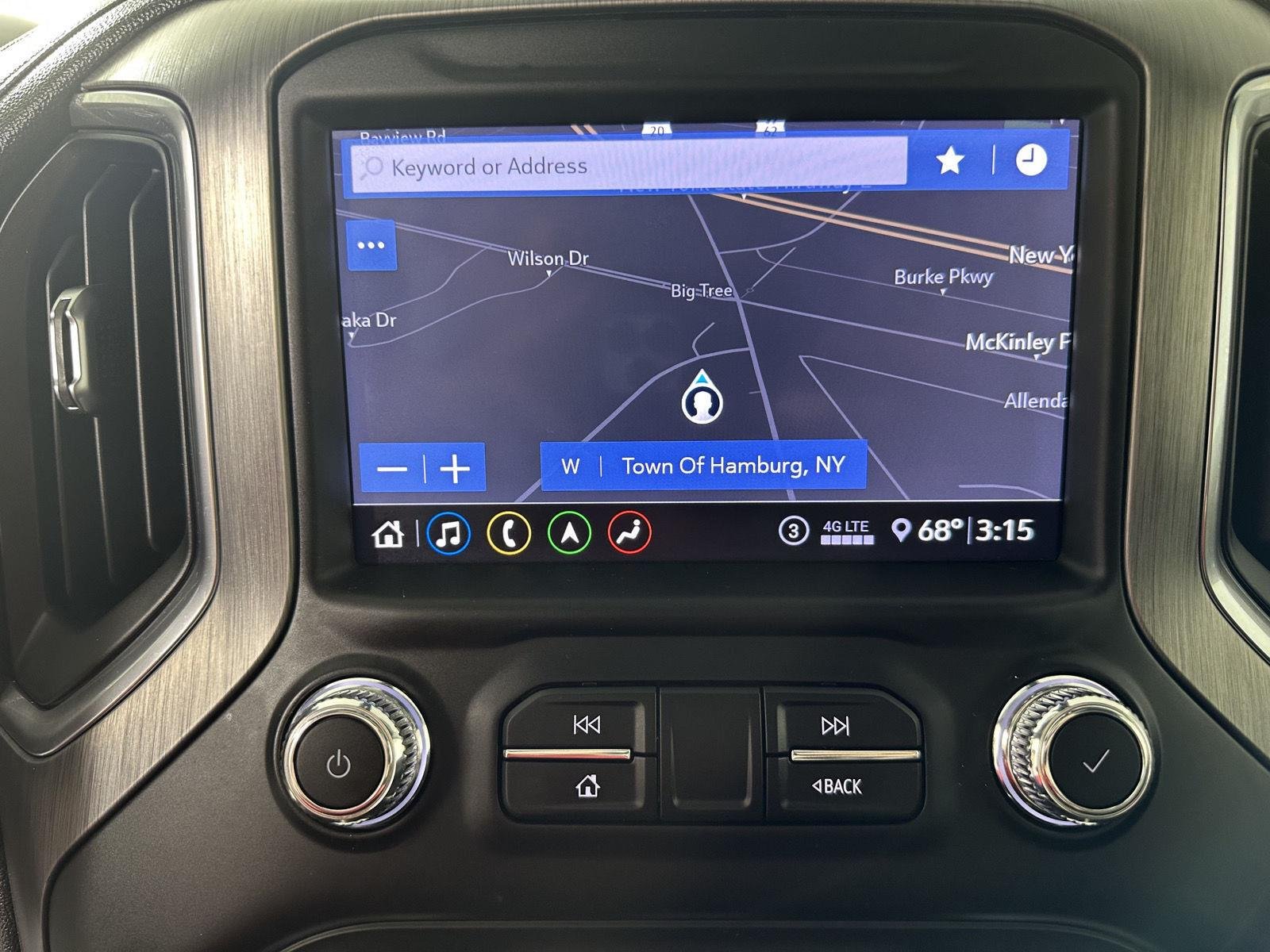 Used 2020 Dark Sky Metallic GMC Denali image 17