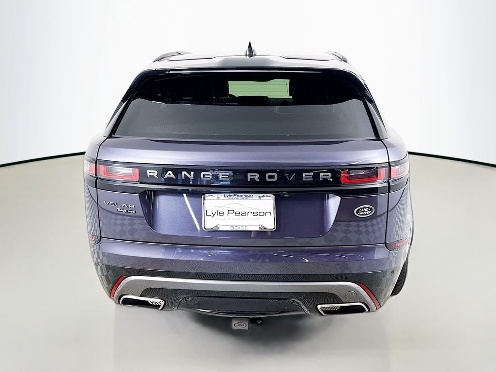 Used 2021 Gray Land Rover R-Dynamic HSE image 10