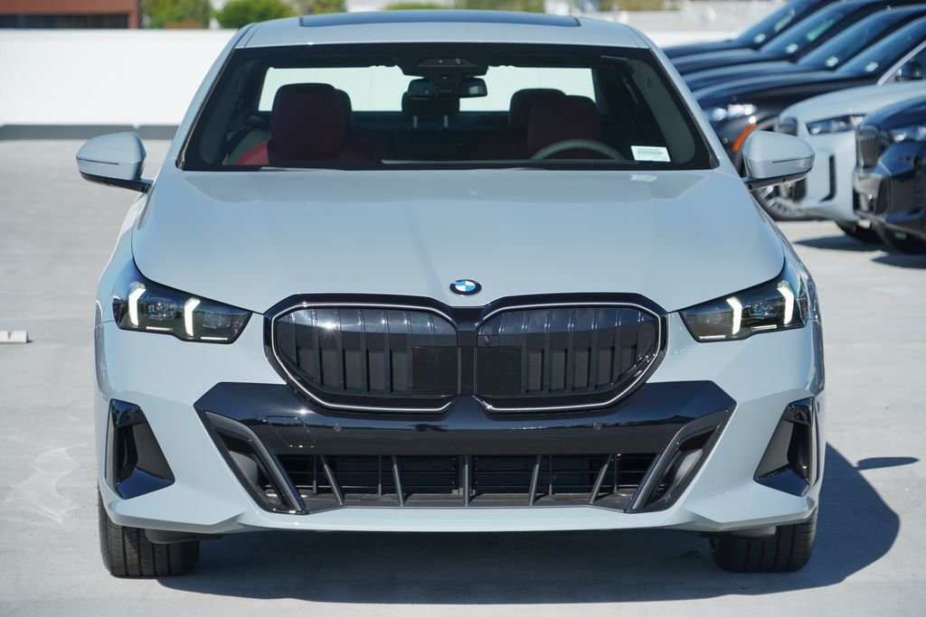 New 2027 Brooklyn Grey Metallic BMW 530i image 2