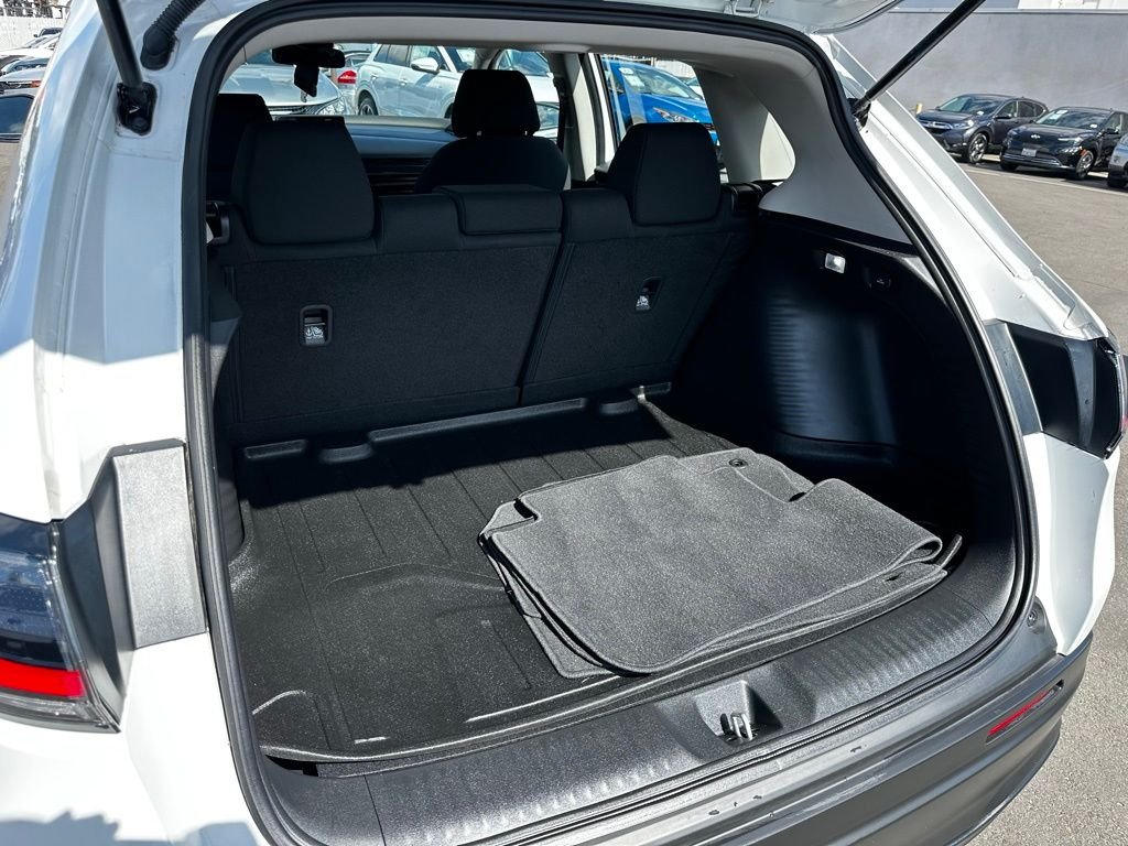 Used 2024  Honda LX image 5