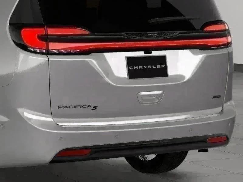 2026 Chrysler Pacifica Select - Photo 16