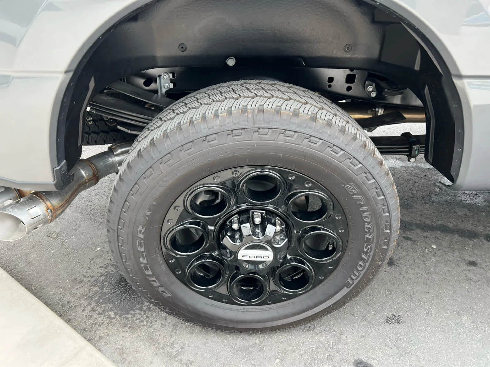 New 2026 Carbonized Gray Metallic Ford F-350® XLT image 15