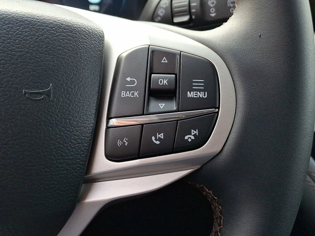 New 2026 Vapor Blue Metallic Ford Active image 13