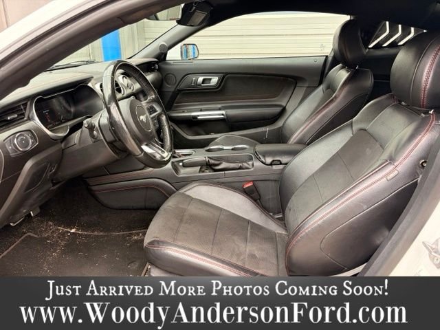 Used 2020 Oxford White Ford GT Premium image 9