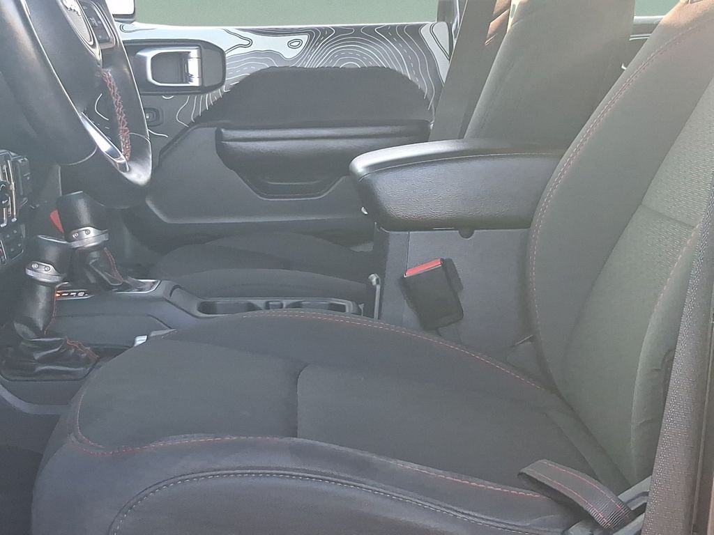 Used 2021 Gray Jeep Rubicon image 13