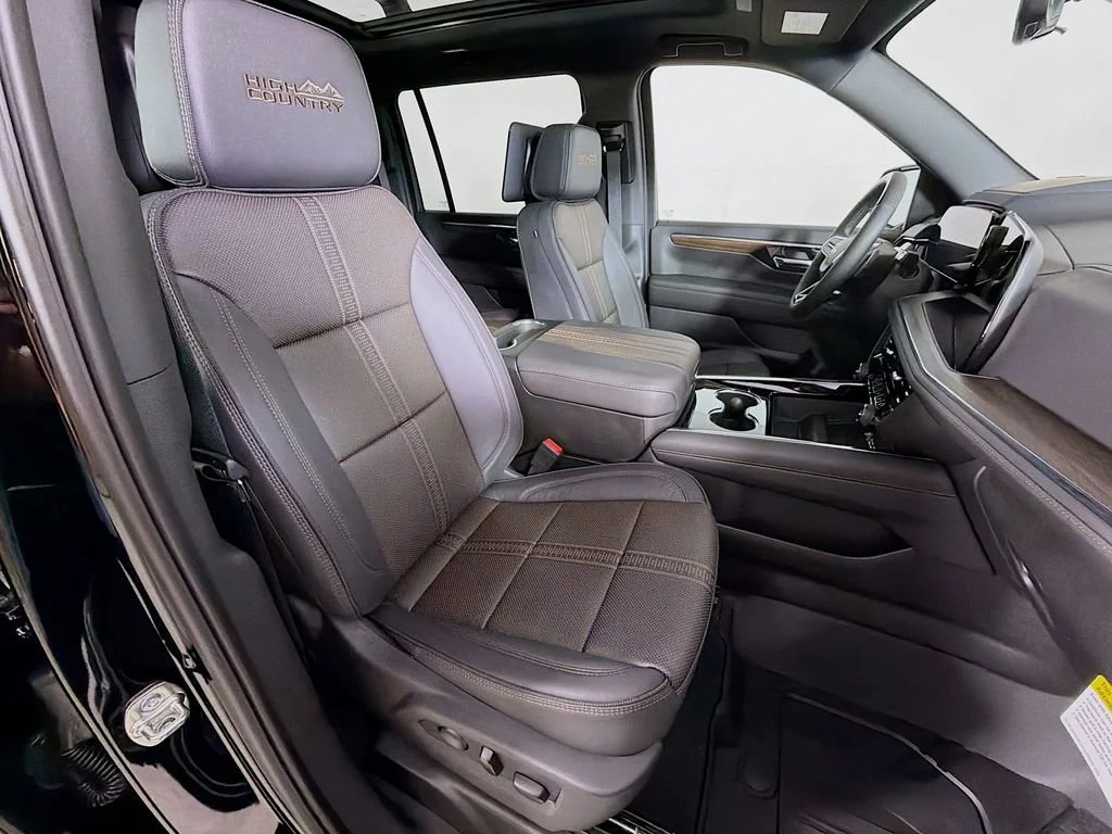 2026 Chevrolet Suburban High Country - Photo 27