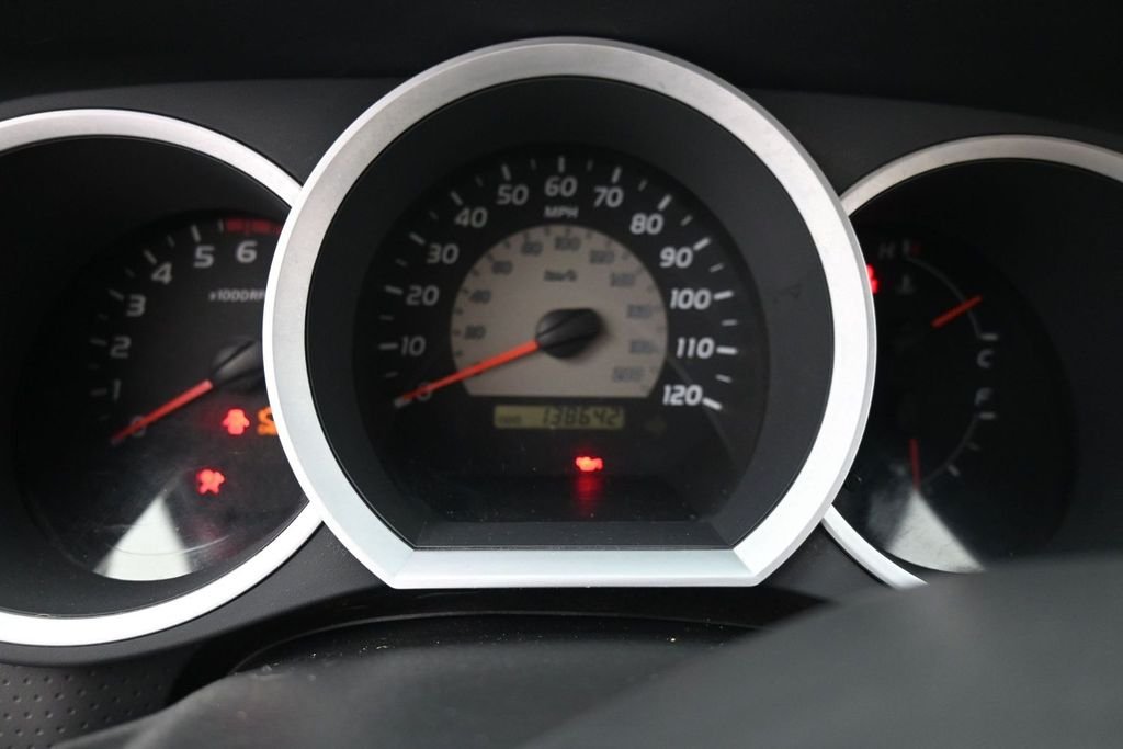 Used 2009 White Toyota PreRunner image 17
