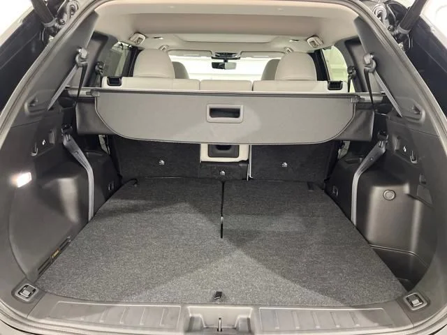 2025 Mitsubishi Outlander SEL Platinum Edition - Photo 22