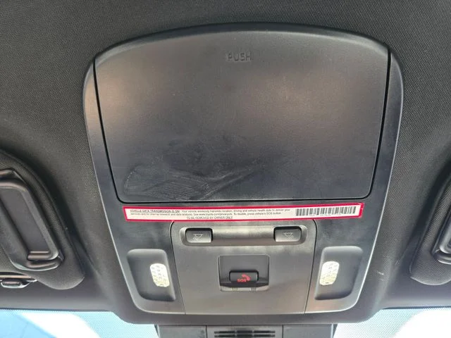 Used 2025  Toyota SE image 26