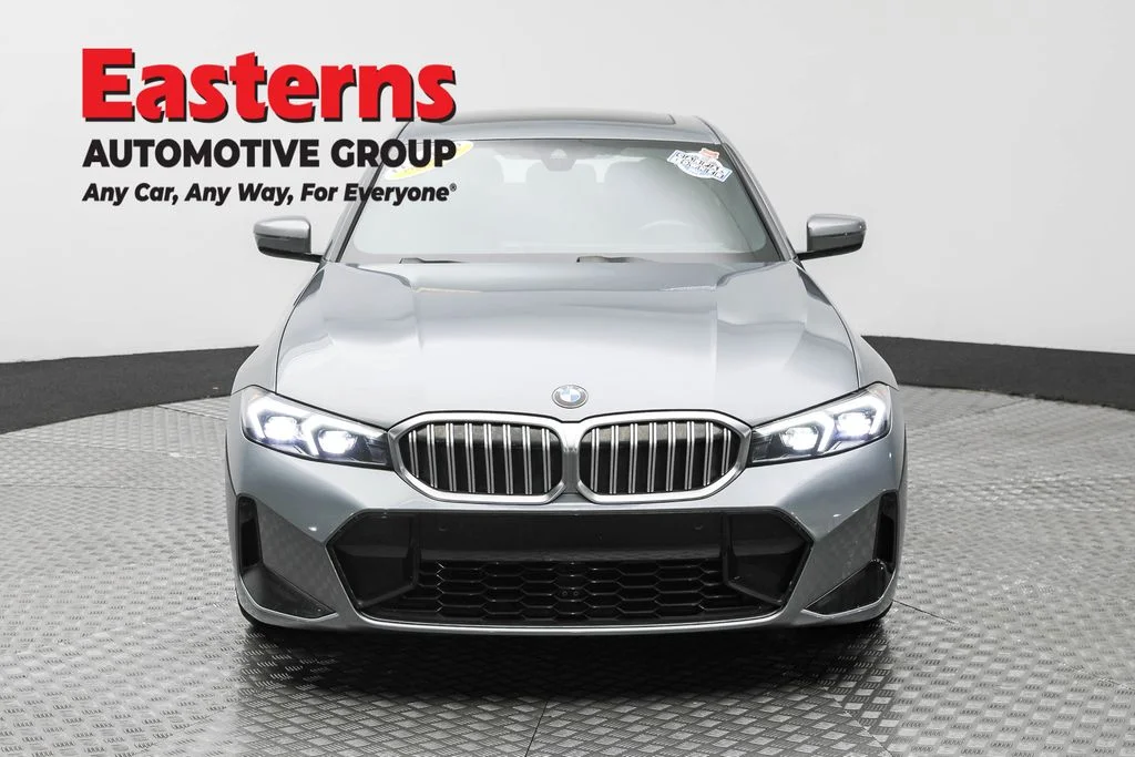 Used 2023 Gray BMW 330i image 2