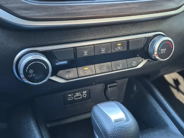 Used 2025 Black Nissan 2.5 SV image 36