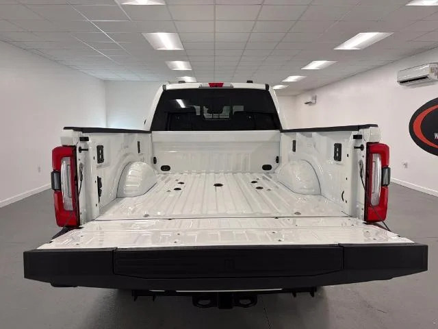 New 2026 Star White Metallic Tri-Coat Ford F-250® Platinum® image 28