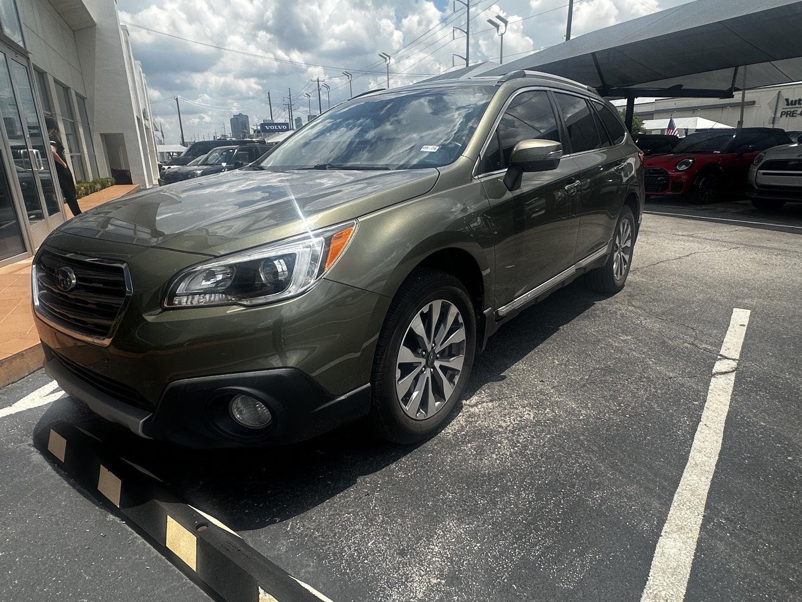 2017 Subaru Outback 3.6R Touring's photo