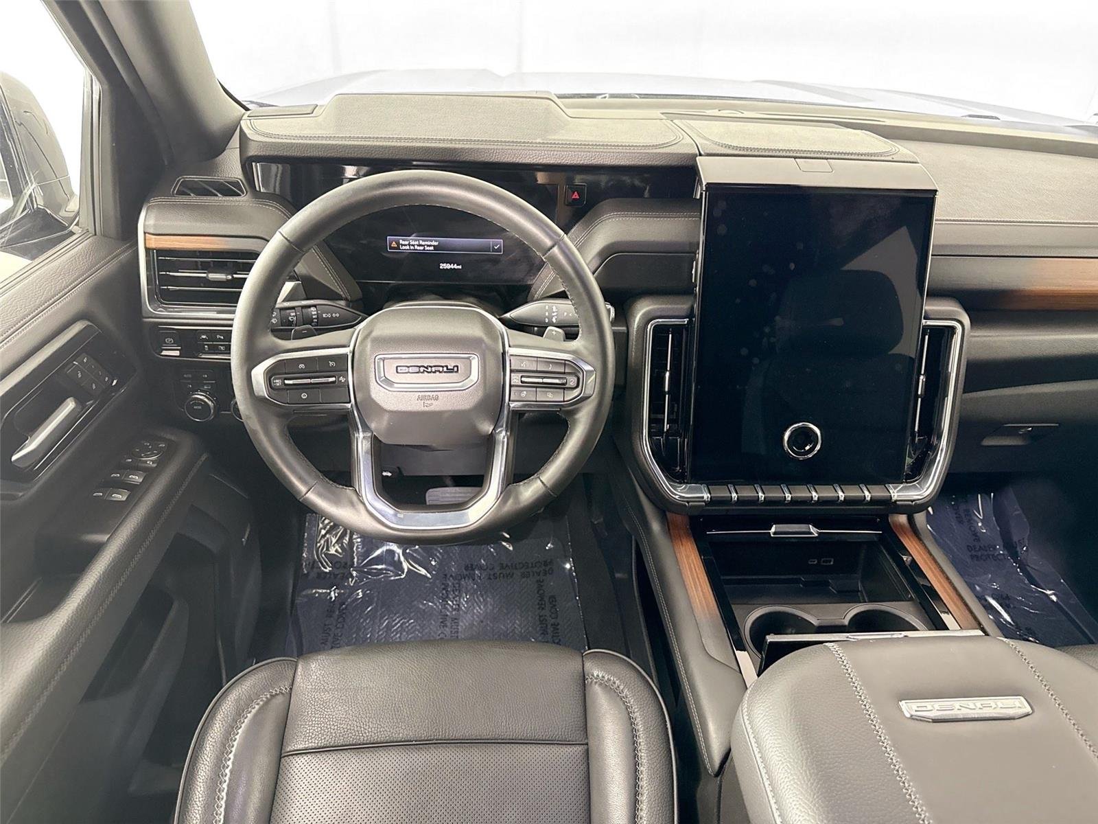 Used 2025 Onyx Black GMC Denali image 33