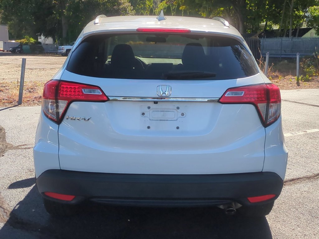 Used 2022 White Honda EX image 4