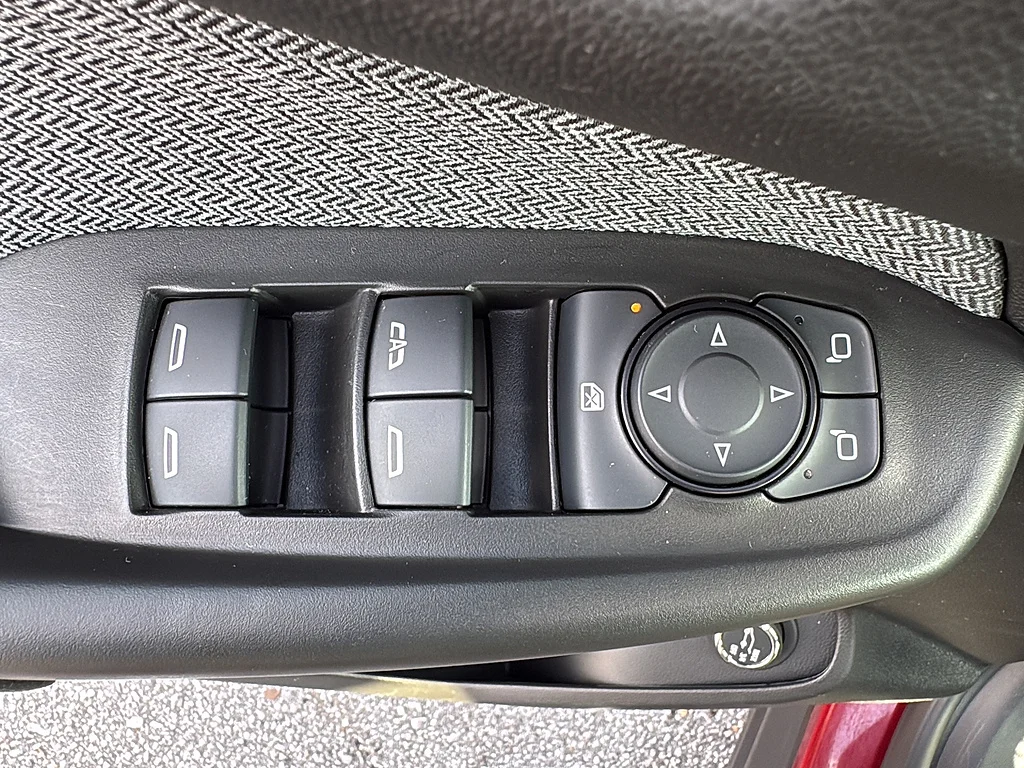 Used 2025 Crimson Metallic Chevrolet  image 33