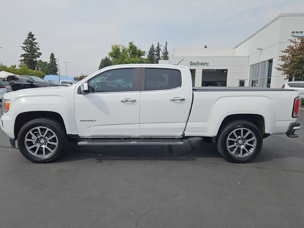Used 2018 Summit White GMC Denali image 3
