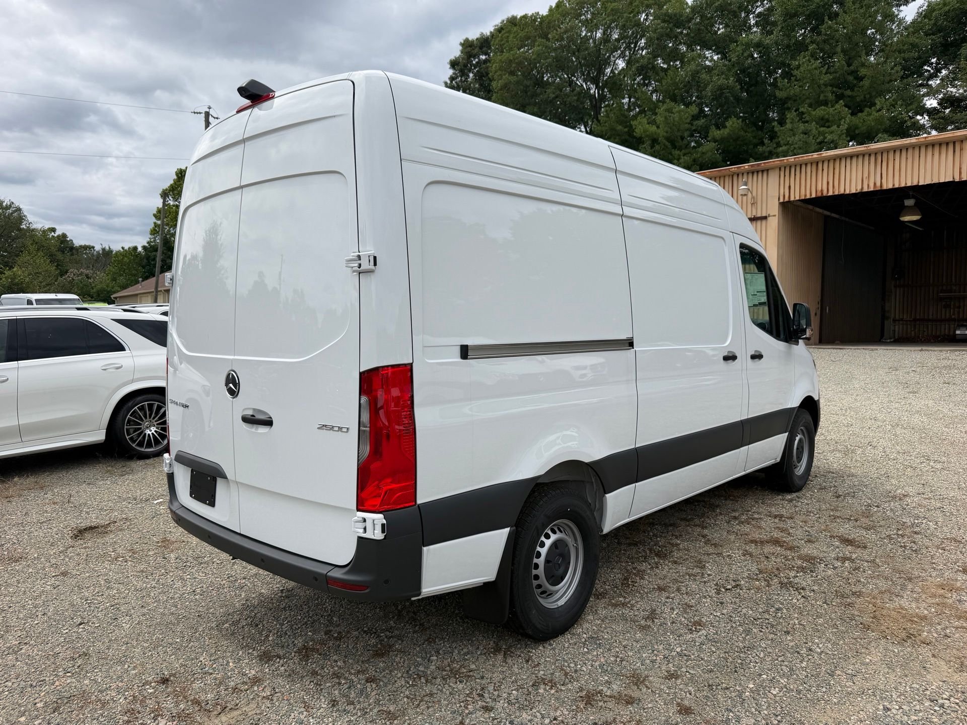 New 2026 Arctic White Mercedes-Benz Cargo 144 WB image 22