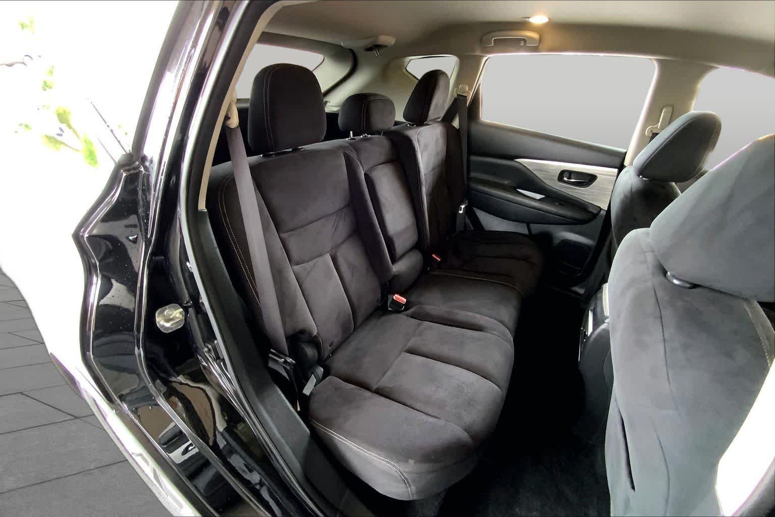 Used 2018 Magnetic Black Metallic Nissan S image 20