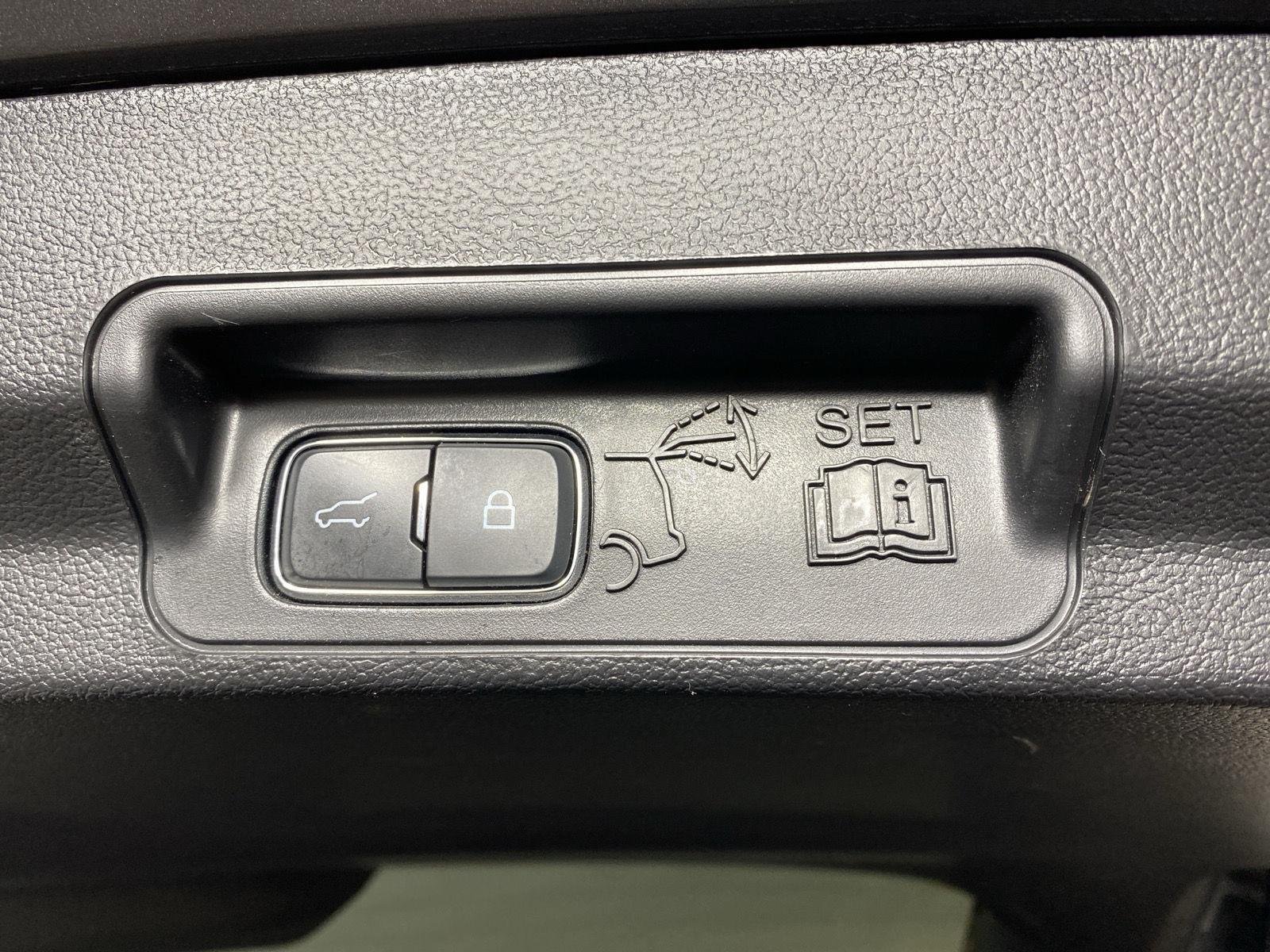 Used 2023 Carbonized Gray Ford XLT image 28