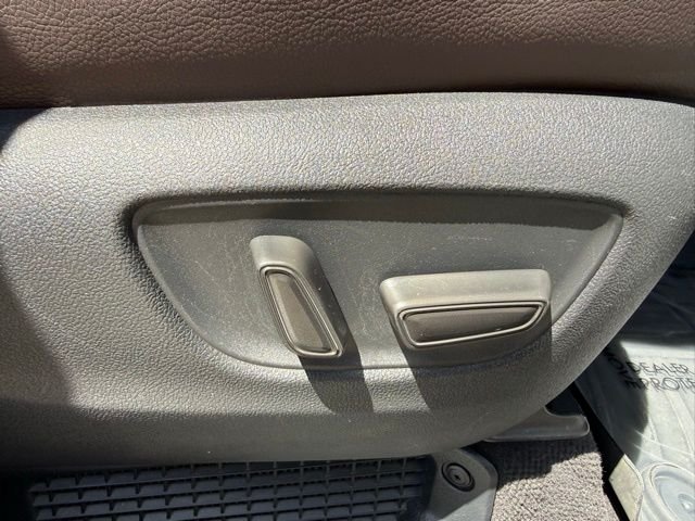 2023 Toyota Sienna Platinum - Photo 38