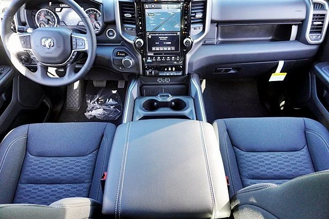 New 2026 Diamond Black Crystal Pearl-Coat Exterior Paint RAM Big Horn Sport Appearance image 25