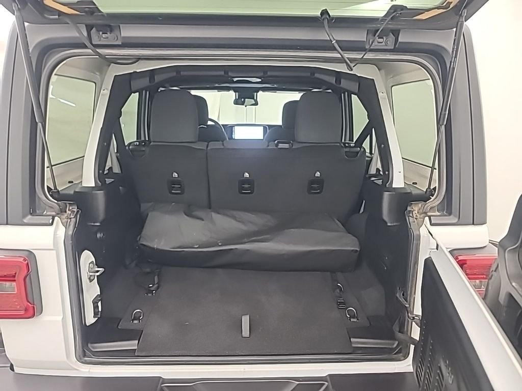 2025 Jeep Wrangler 4-Door Rubicon - Photo 19