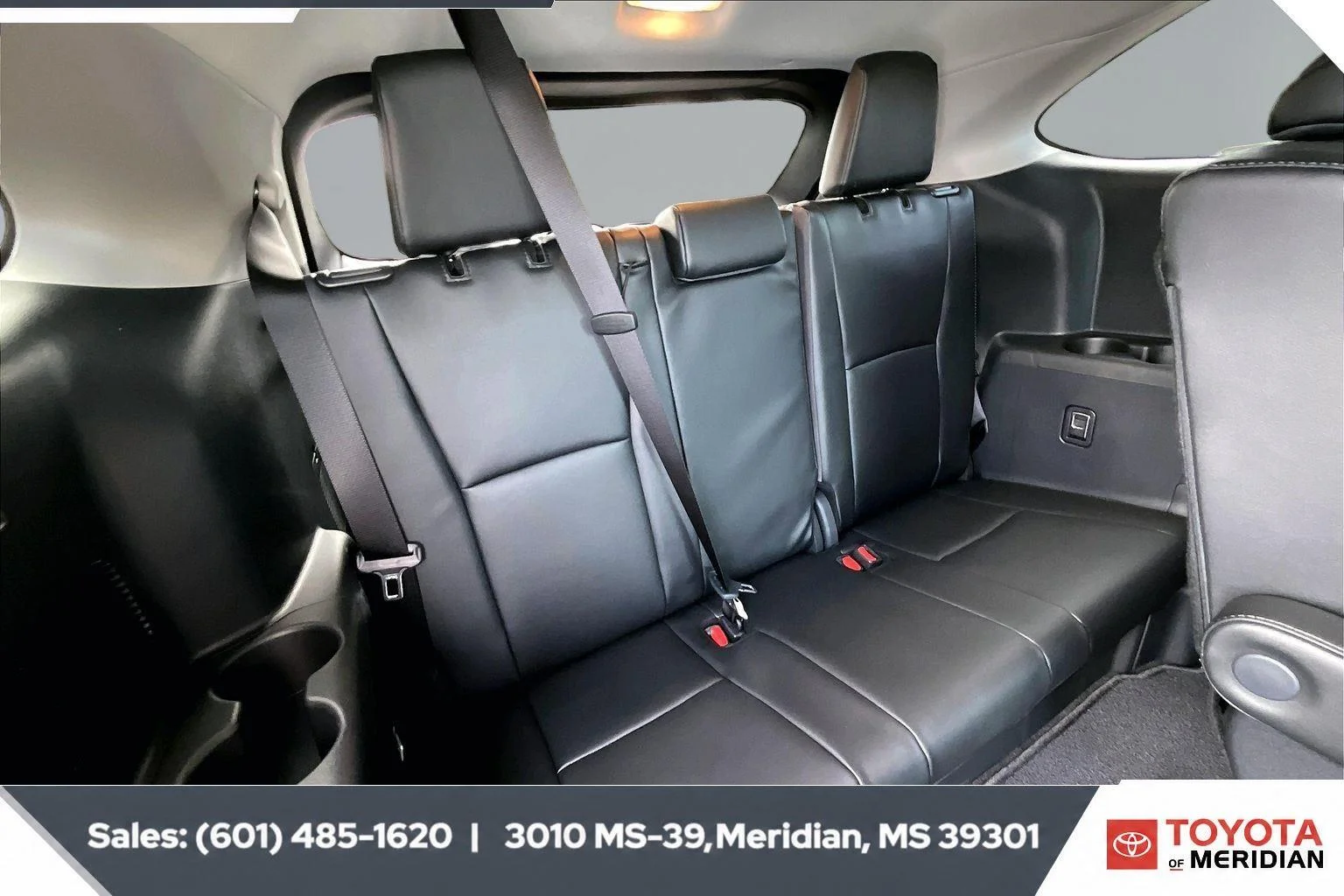Used 2026 Wind Chill Pearl Toyota Limited image 21