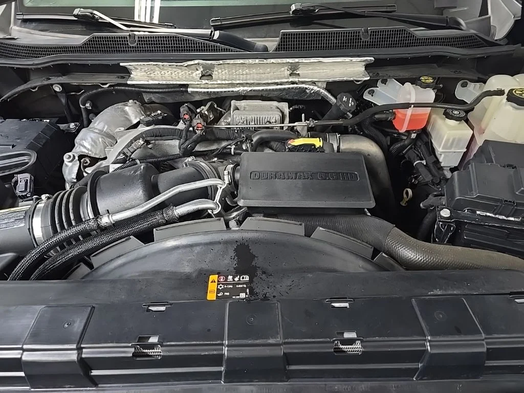 Used 2020 Blue Chevrolet LT image 12