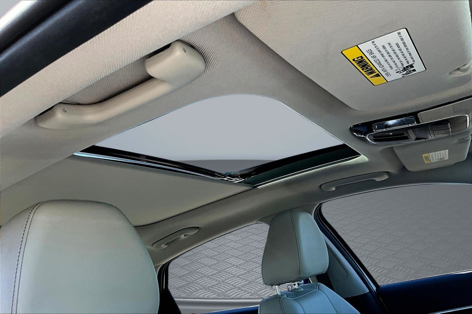 Used 2022 Gray Hyundai Limited image 22