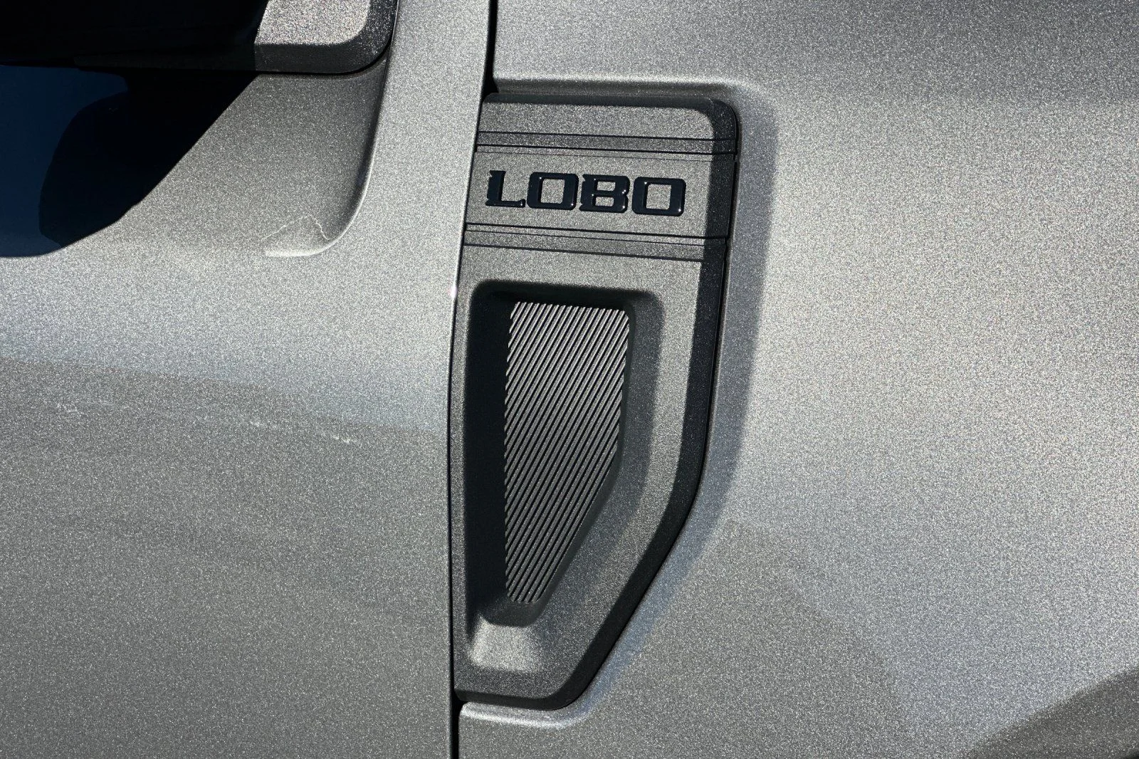 New 2026 Carbonized Gray Metallic Ford Lobo™ image 24