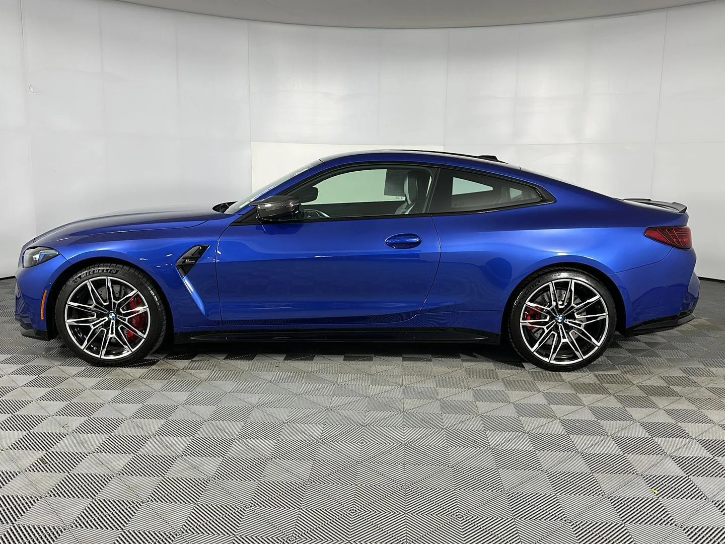 Used 2027 Portimao Blue Metallic BMW Competition xDrive image 6