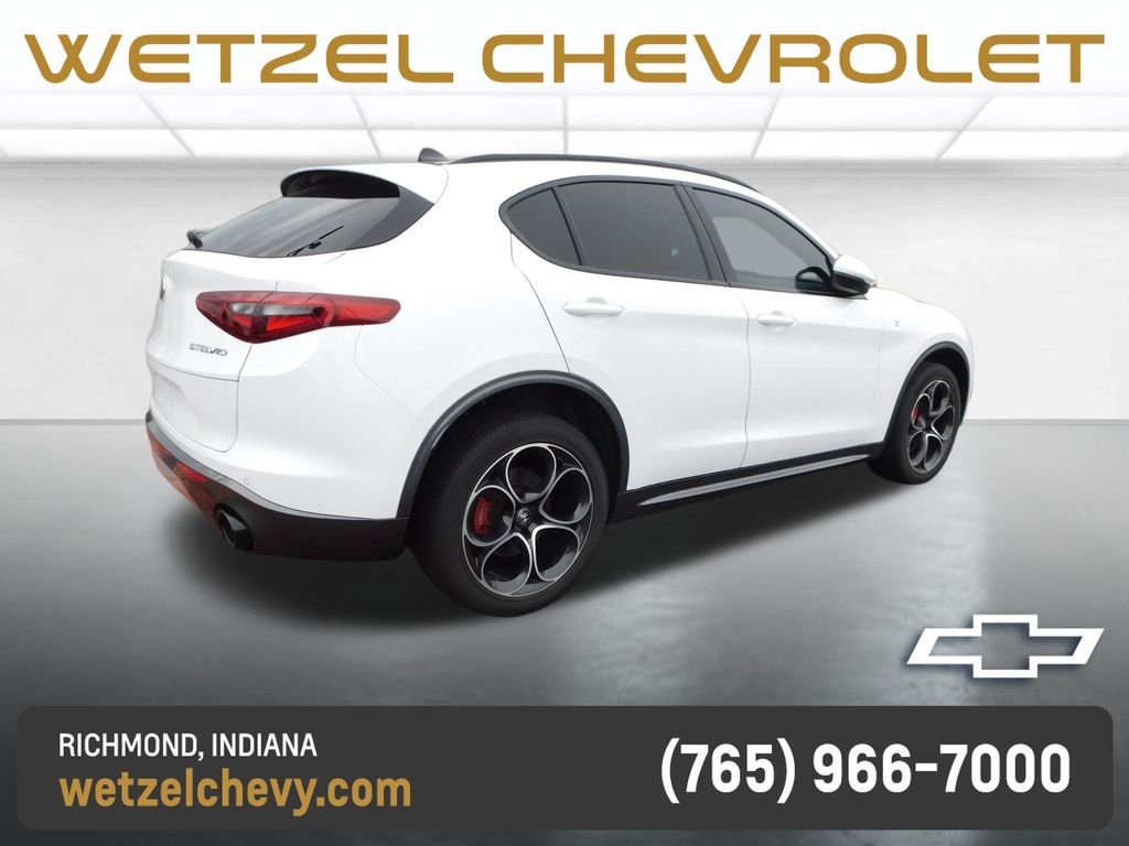 Used 2023 White Alfa Romeo Ti image 3