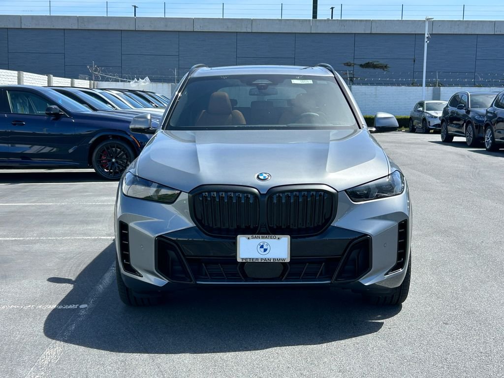 New 2026 Skyscraper Grey Metallic BMW xDrive40i image 8