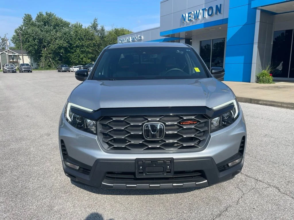 Used 2025 Silver Honda TrailSport image 2