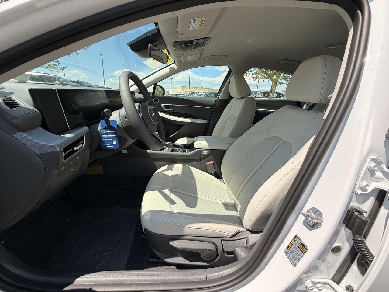 2026 Hyundai Sonata SE - Photo 12