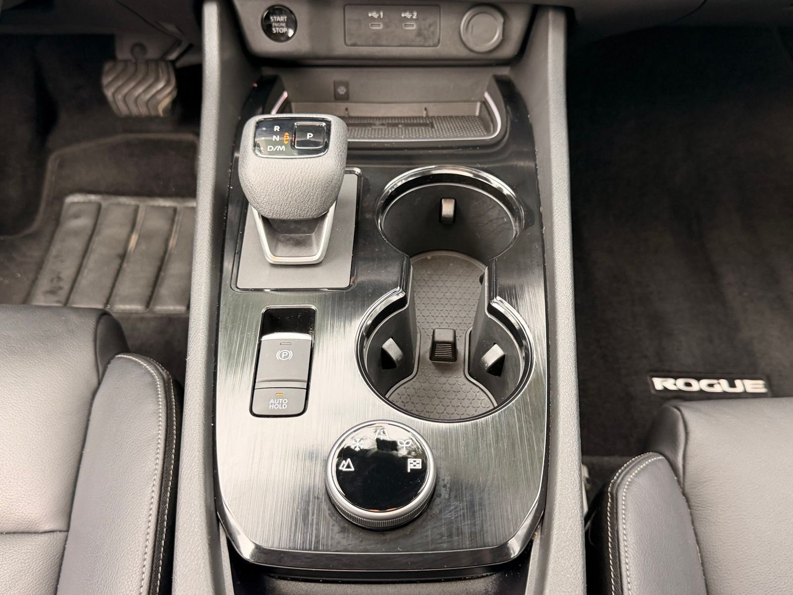Used 2025 Champagne Silver Metallic Nissan SL image 16