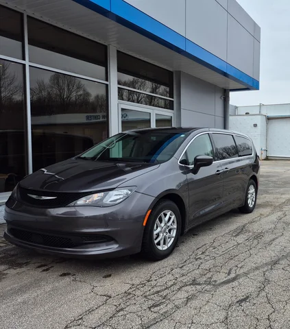 2023 Chrysler Voyager (fleet-only)
