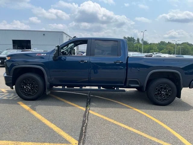 Used 2021 Northsky Blue Metallic Chevrolet LT image 6