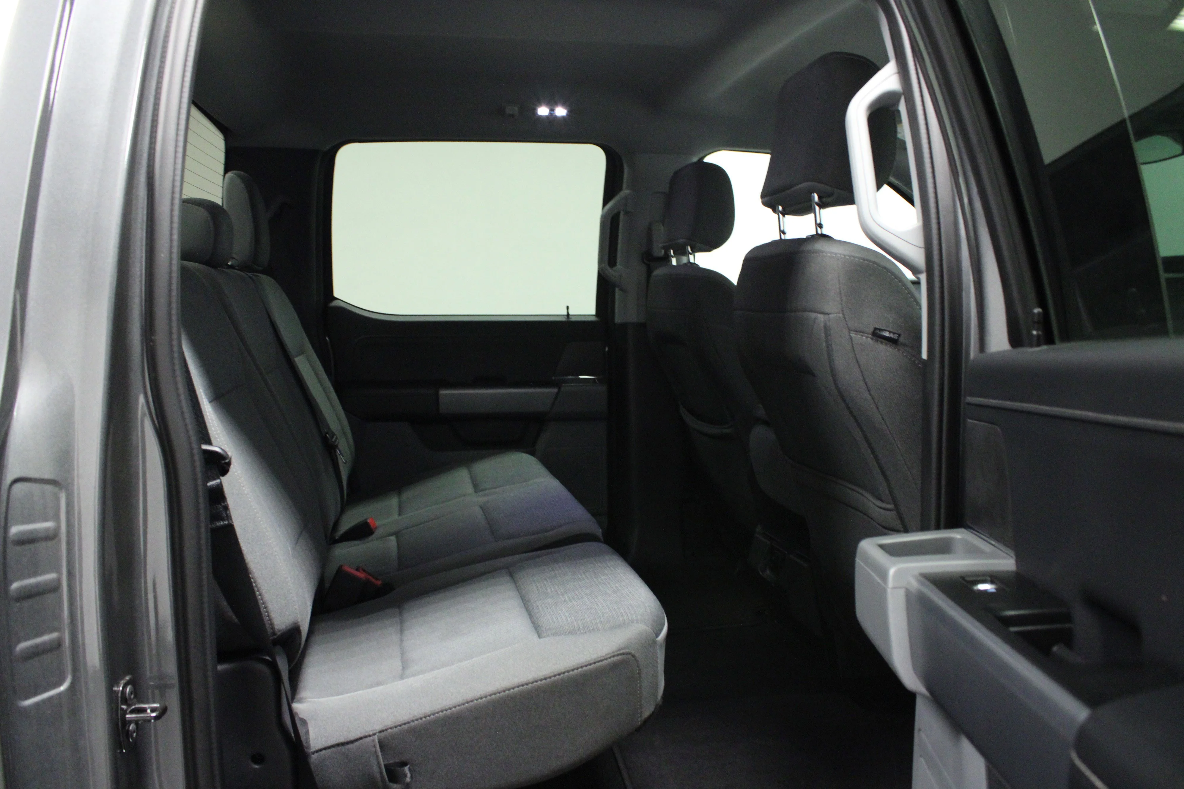 Used 2025 Carbonized Gray Metallic Ford XLT image 15